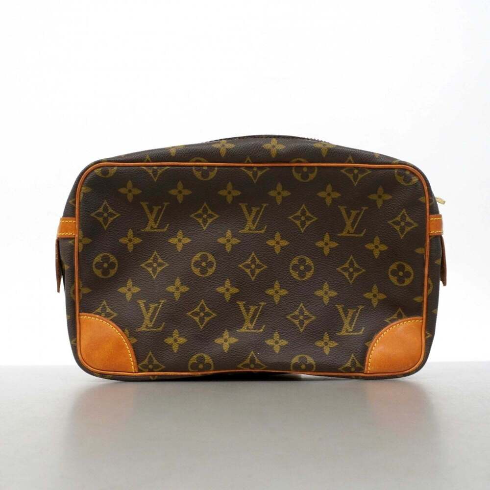 LOUIS VUITTON Brown Monogram Clutch Bag - Picture 10 of 10
